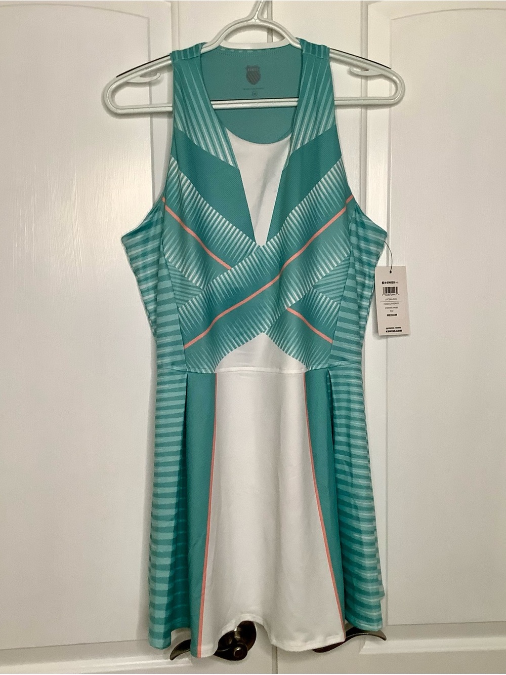 K-SWISS Stamina Dress With Shorts. Sleeveless Mint & White Dress Tennis Dress - Picture 3 of 12